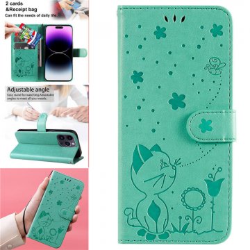 Embossing Bee and Cat Leather Wallet Magnetic Kickstand Case Green