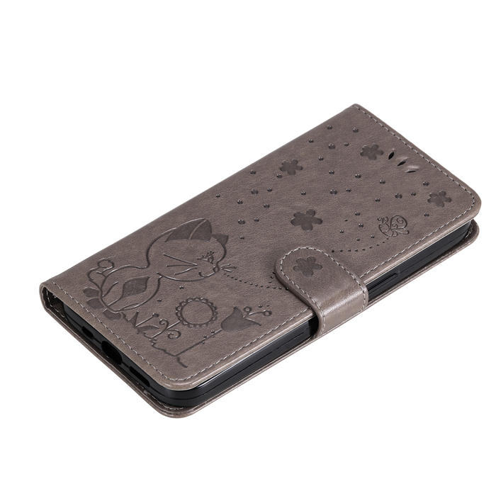 Embossing Bee and Cat Leather Wallet Magnetic Kickstand Case