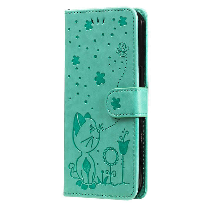 Embossing Bee and Cat Leather Wallet Magnetic Kickstand Case